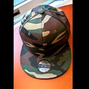 NEW Camo Snap Back Hat
